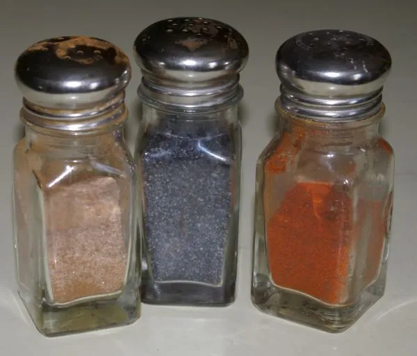 Sprinkle shakers
